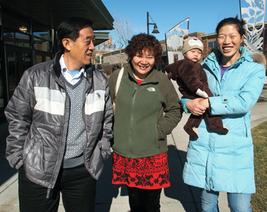 Grandmaster Chen Zhenglei with members of Master Chen Huixian's family